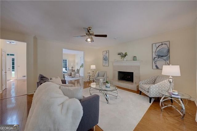 4075 Graham Way SW, Lilburn, GA 30047