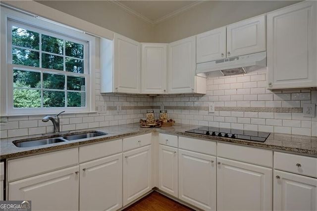 4075 Graham Way SW, Lilburn, GA 30047