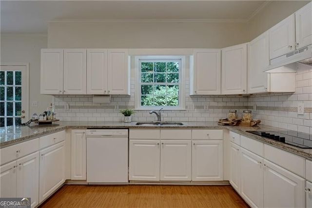 4075 Graham Way SW, Lilburn, GA 30047