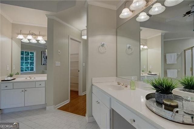 4075 Graham Way SW, Lilburn, GA 30047