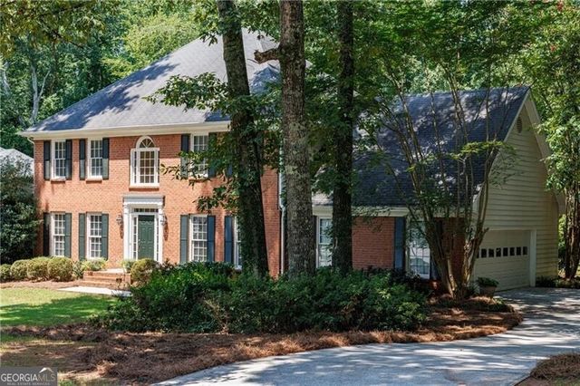 4075 Graham Way SW, Lilburn, GA 30047
