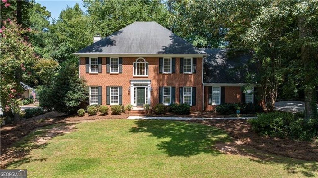 4075 Graham Way SW, Lilburn, GA 30047
