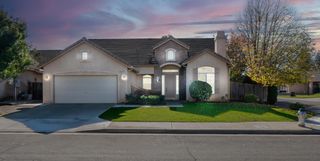 2773 E Deyoung Drive, Fresno, CA 93720