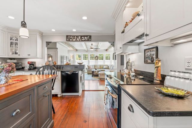 216 North Road, Candia, NH 03034