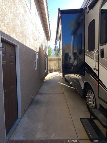 9685 Pebble Brook Drive, Moreno Valley, CA 92557