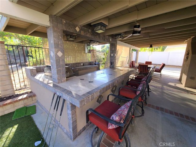 9685 Pebble Brook Drive, Moreno Valley, CA 92557