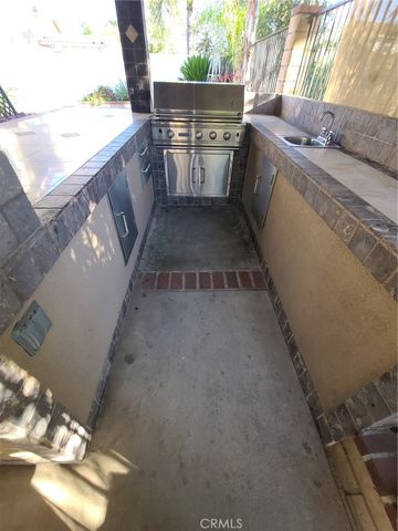 9685 Pebble Brook Drive, Moreno Valley, CA 92557