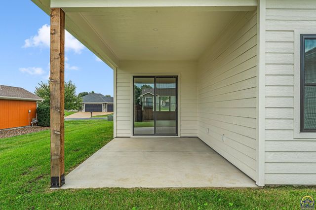 4100 SE 33rd ST, Topeka, KS 66605