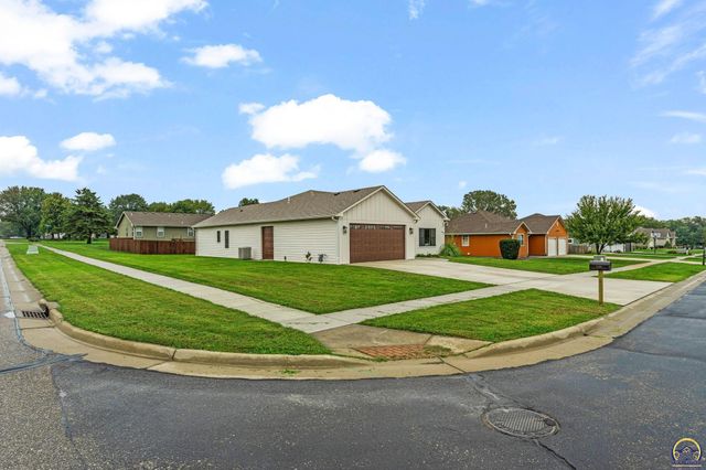 4100 SE 33rd ST, Topeka, KS 66605