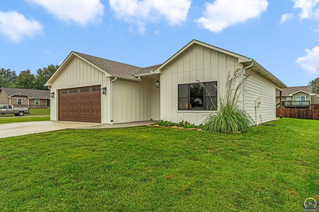 4100 SE 33rd ST, Topeka, KS 66605