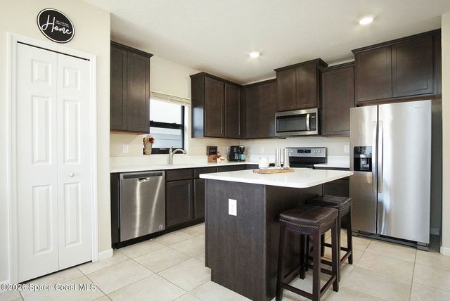 4637 Broomsedge Circle, West Melbourne, FL 32904