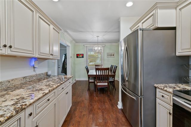 3721 Linden Avenue, Castle Shannon, PA 15234