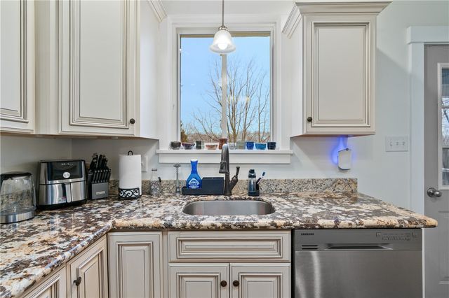 3721 Linden Avenue, Castle Shannon, PA 15234