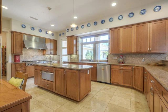 32920 Luiseno Circle Dr, Pauma Valley, CA 92061