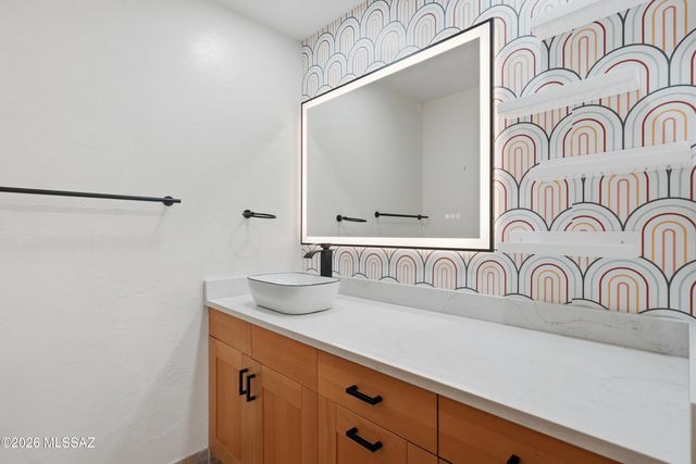 2562 N Avenida San Valle, Tucson, AZ 85715