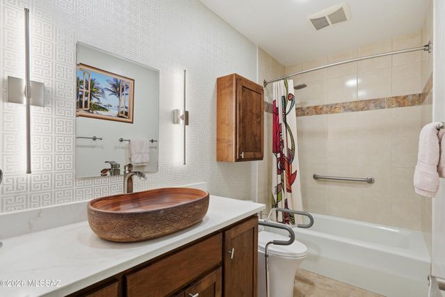 2562 N Avenida San Valle, Tucson, AZ 85715
