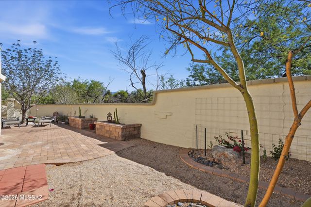 2562 N Avenida San Valle, Tucson, AZ 85715