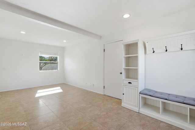 2562 N Avenida San Valle, Tucson, AZ 85715