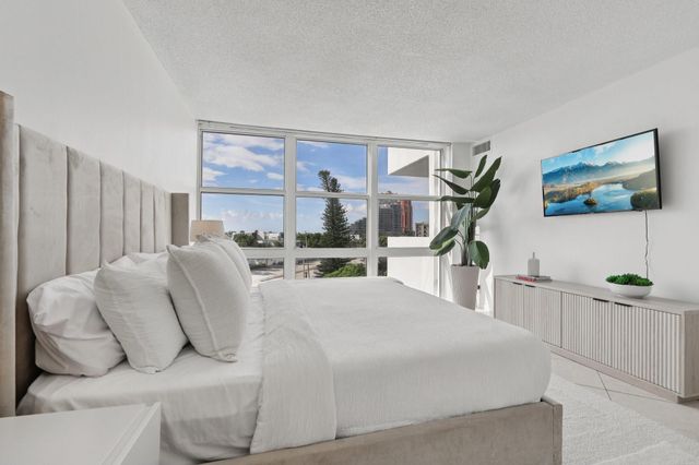 2701 N Ocean Boulevard 4C, Fort Lauderdale, FL 33308