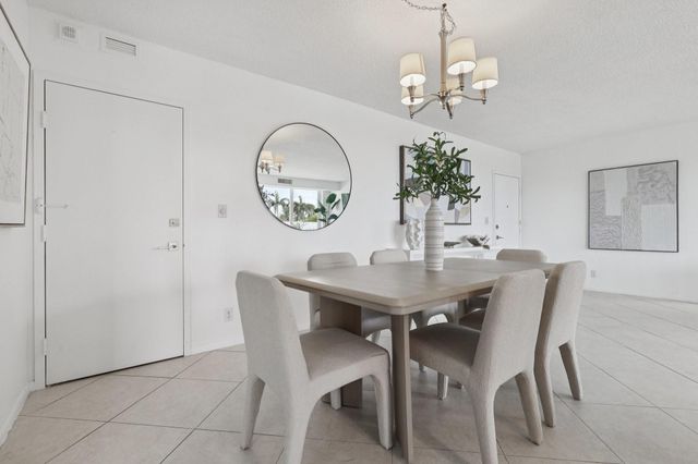 2701 N Ocean Boulevard 4C, Fort Lauderdale, FL 33308