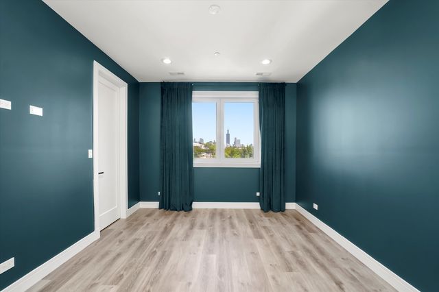 117 S Bell Avenue 4N, Chicago, IL 60612