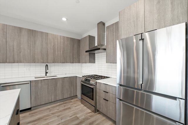 117 S Bell Avenue 4N, Chicago, IL 60612