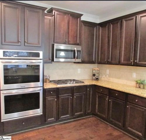 120 Sandpine Way, Greer, SC 29651