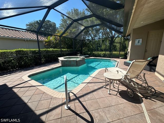 967 Tivoli CT, Naples, FL 34104
