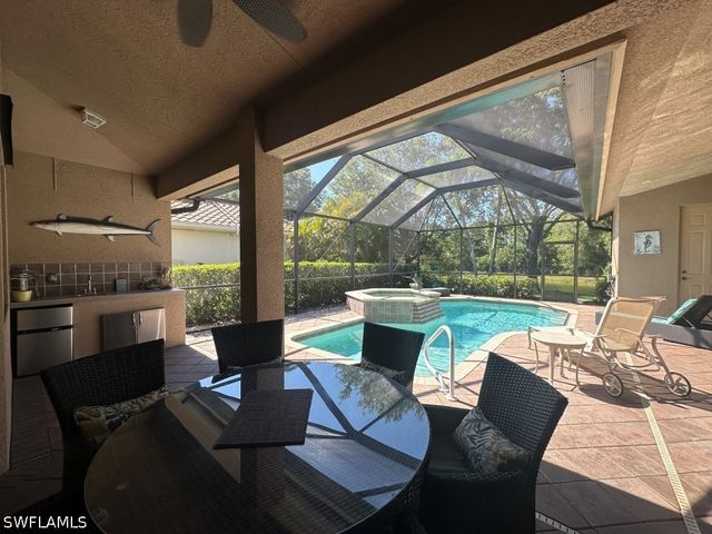 967 Tivoli CT, Naples, FL 34104