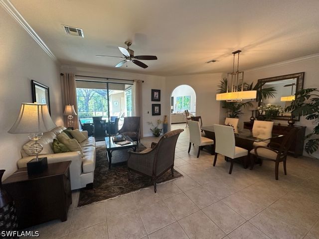 967 Tivoli CT, Naples, FL 34104