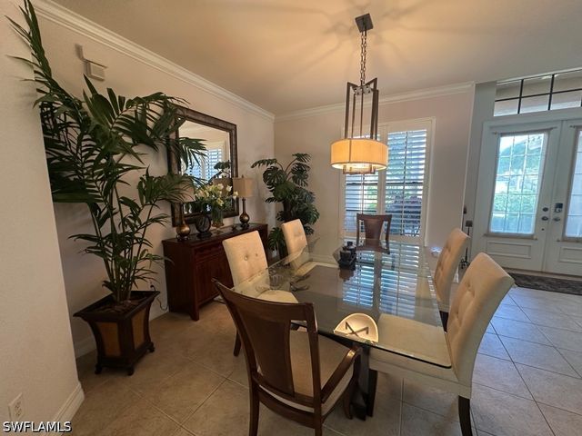 967 Tivoli CT, Naples, FL 34104