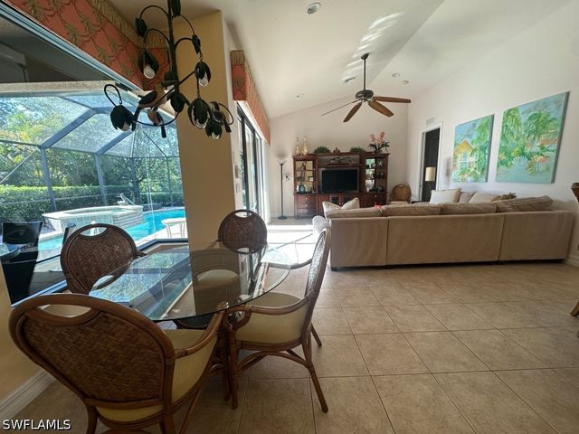 967 Tivoli CT, Naples, FL 34104