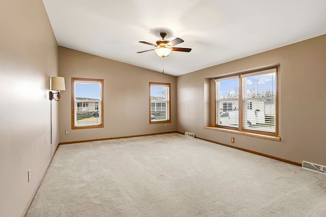 22930 Glen Eagle Drive S, Frankfort, IL 60423