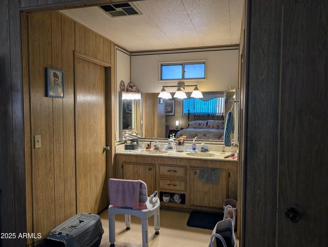 7300 N 51st Avenue C50, Glendale, AZ 85301