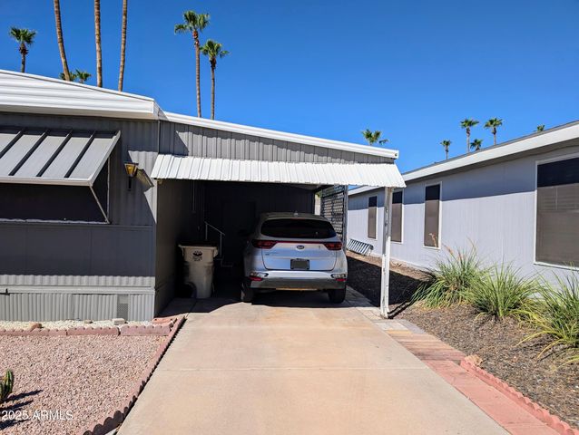 7300 N 51st Avenue C50, Glendale, AZ 85301