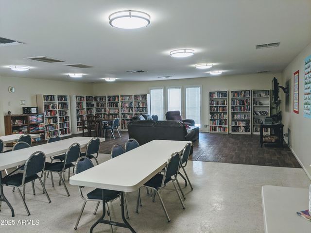 7300 N 51st Avenue C50, Glendale, AZ 85301