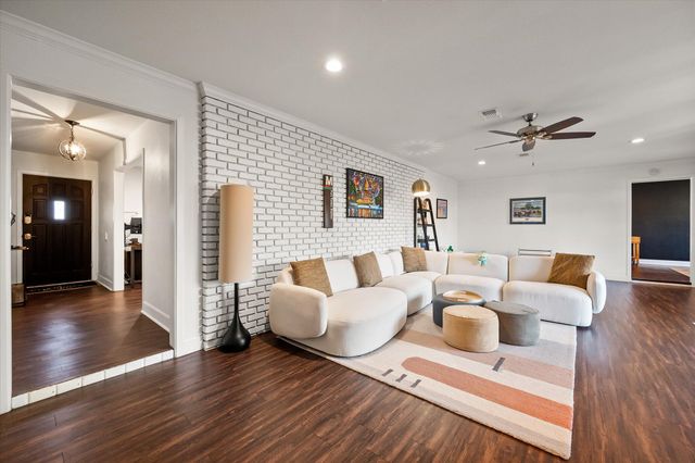 6201 Kenosha Drive, Lubbock, TX 79413