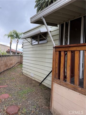 301 E Foothill 6, Pomona, CA 91767