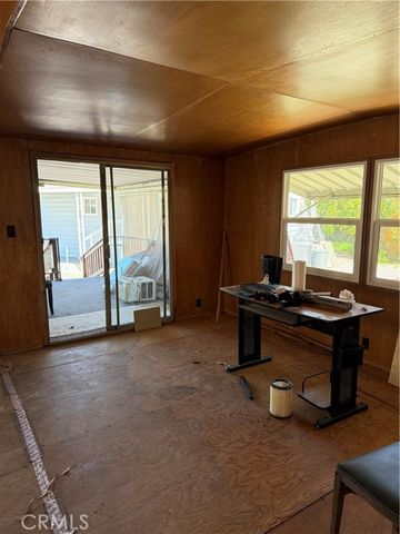 301 E Foothill 6, Pomona, CA 91767