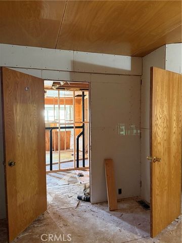 301 E Foothill 6, Pomona, CA 91767