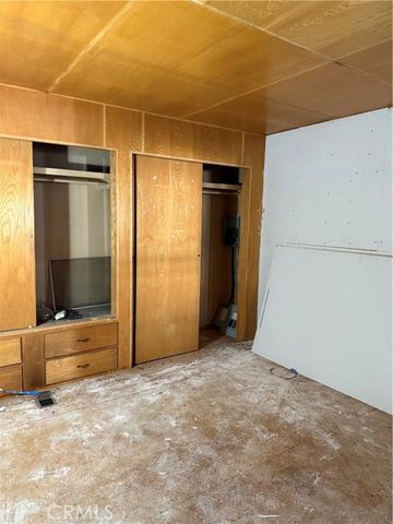 301 E Foothill 6, Pomona, CA 91767