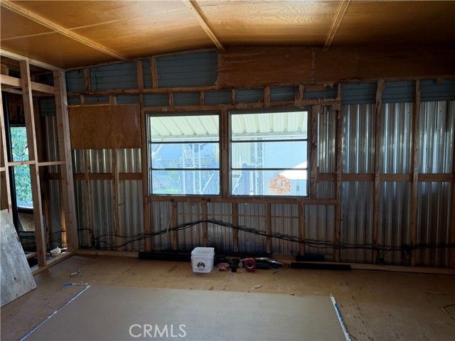 301 E Foothill 6, Pomona, CA 91767