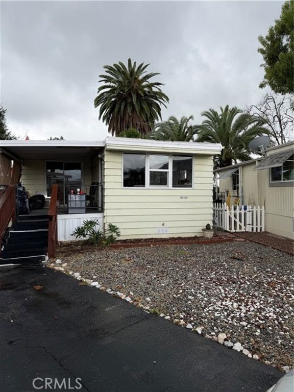 301 E Foothill 6, Pomona, CA 91767