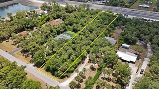 720 12th AVE NW, Naples, FL 34120