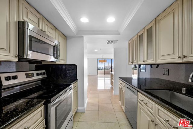 10660 Wilshire Boulevard 701, Los Angeles, CA 90024