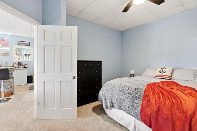 5601 Scenery DRIVE, Waterford, WI 53185