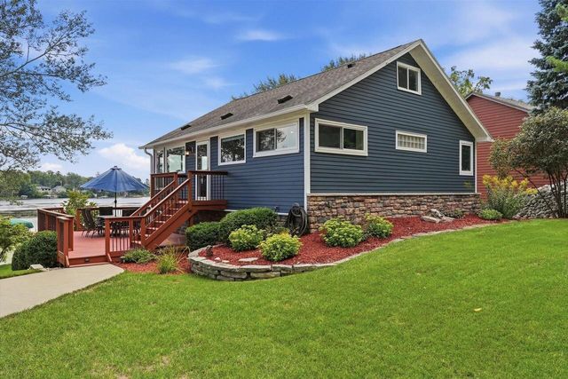 5601 Scenery DRIVE, Waterford, WI 53185