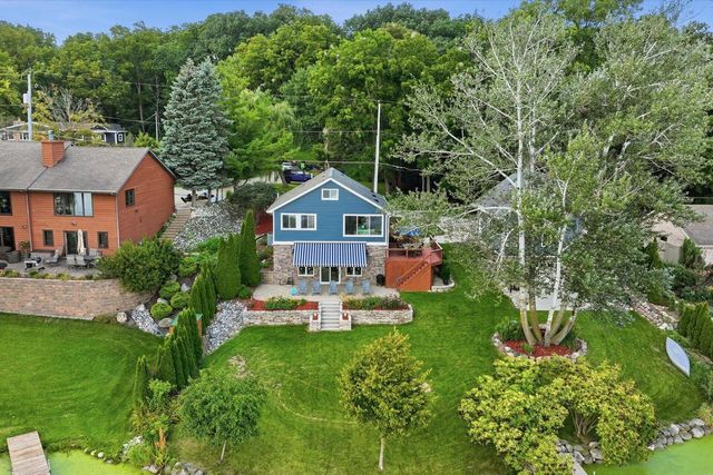 5601 Scenery DRIVE, Waterford, WI 53185