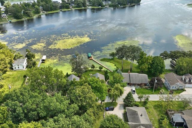 5601 Scenery DRIVE, Waterford, WI 53185