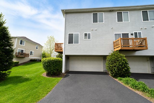 1709 Windward Drive, Pingree Grove, IL 60140